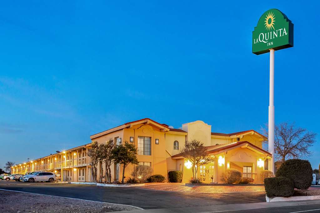 La Quinta Inn by Wyndham Odessa - photo 8