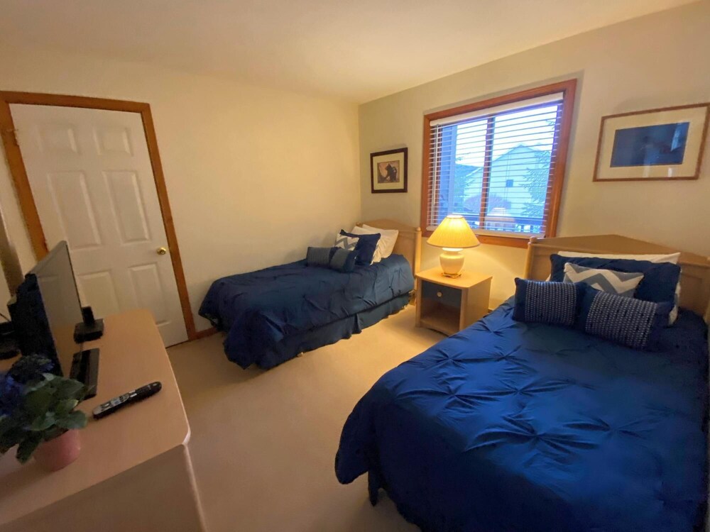 S5 Renovated Bretton Woods Resort condo with beautiful mountain views Fast wifi - photo 12