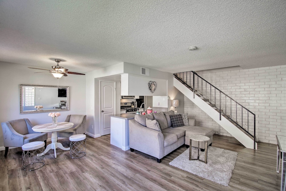 Palm Desert Resort Style Living Dog Friendly — Palm Desert