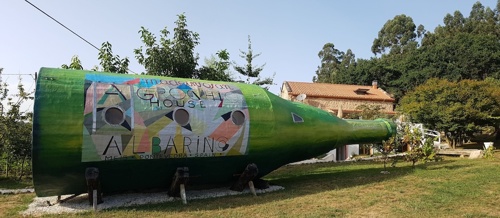 Madeinfofan Adults Only — hotel in Meis