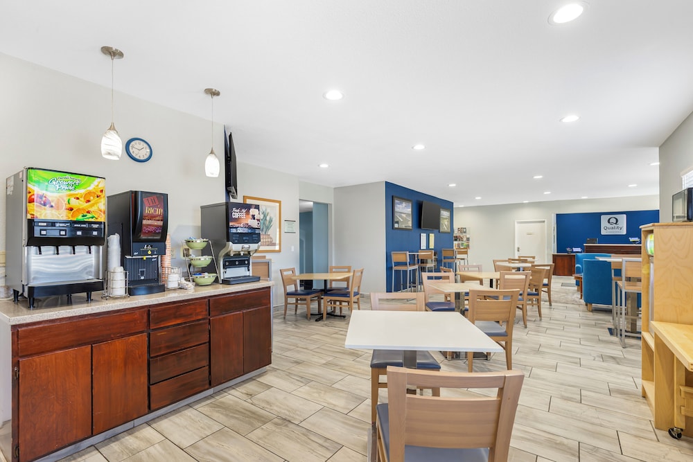 Quality Inn & Suites Keokuk North - photo 21