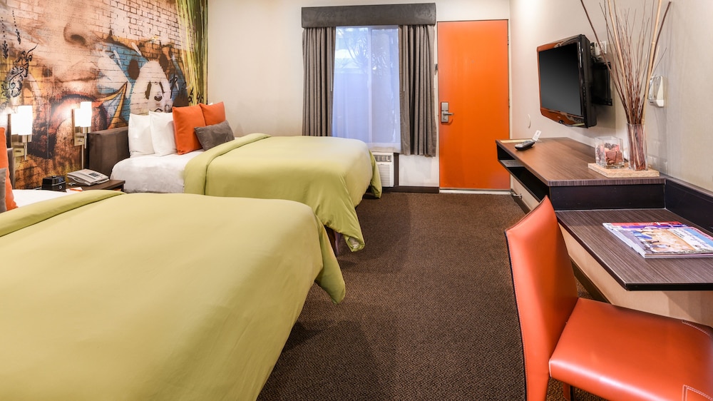 The Tangerine A Burbank Hotel - photo 16