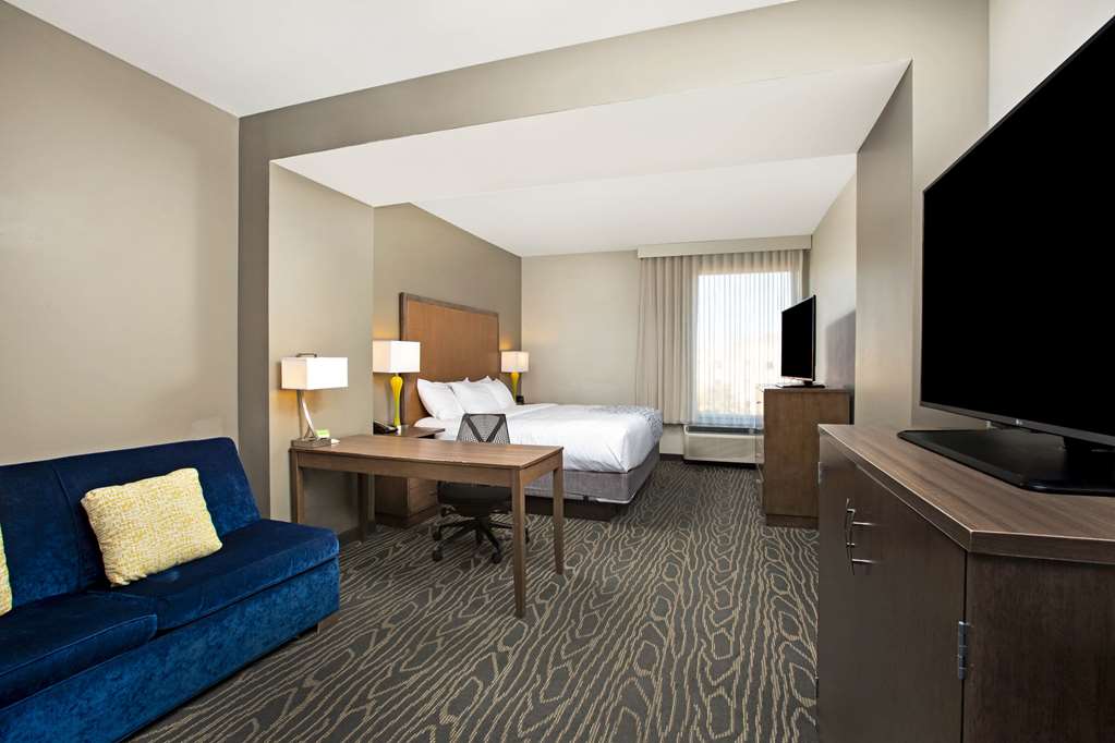La Quinta Inn & Suites by Wyndham Page at Lake Powell - photo 50