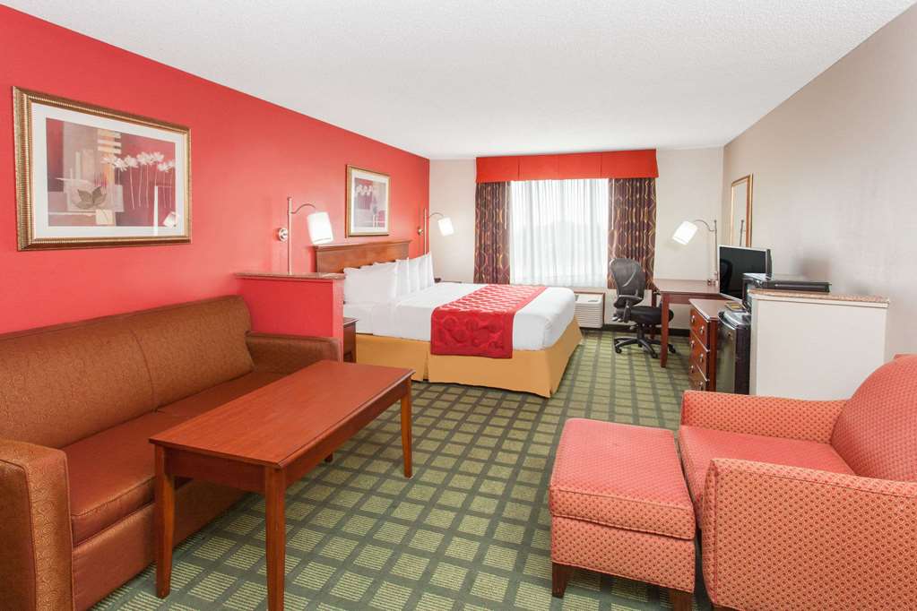 Ramada Limited Decatur - photo 19