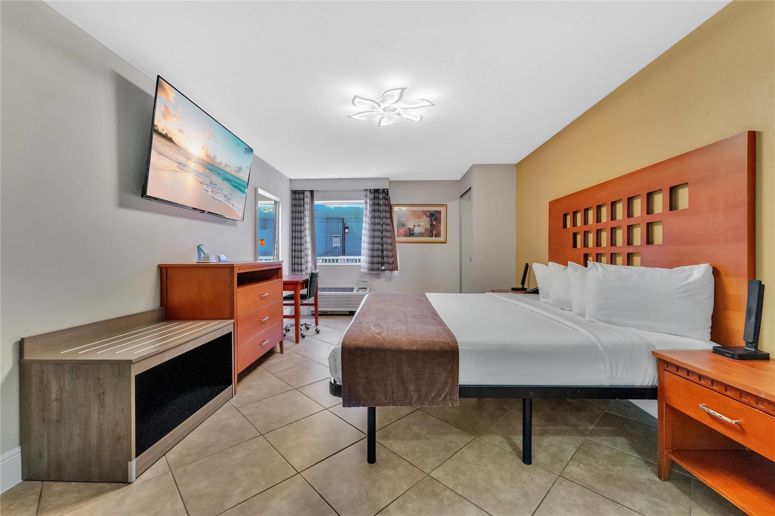 Rodeway Inn & Suites Fort Lauderdale Airport & Cruise Port - photo 53