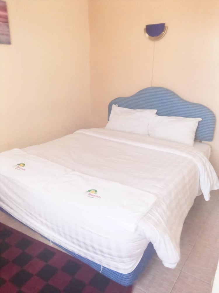 Spanish Lodge Hotel — Nyahururu — photo 4