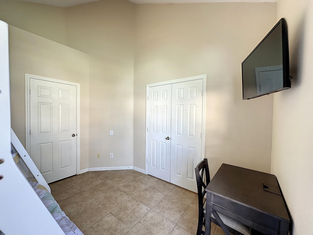 Luxury 6BD 3 5BA Pool Home in Windsor Palms Resort - photo 11