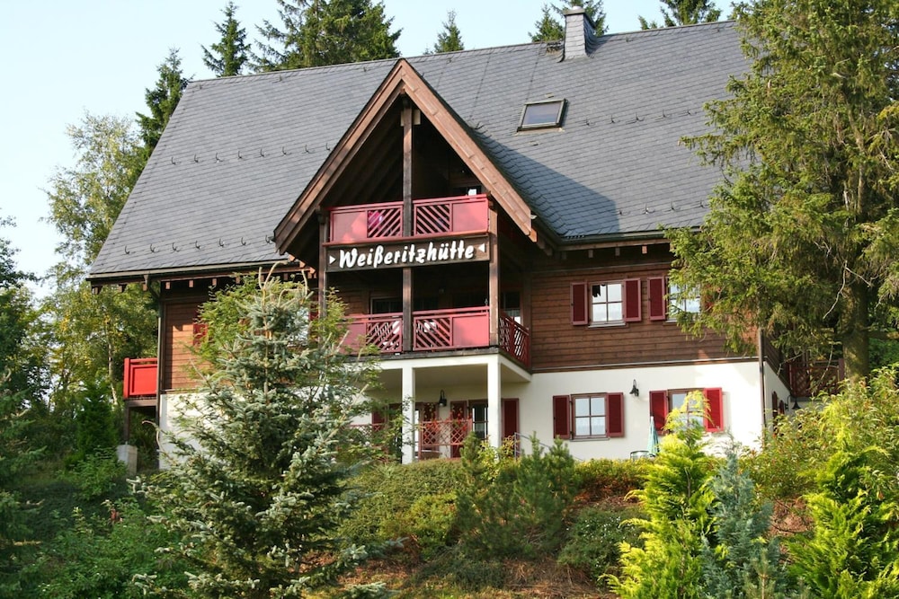 Hotel Ferienanlage Zum Silberstollen — hotel in Altenberg