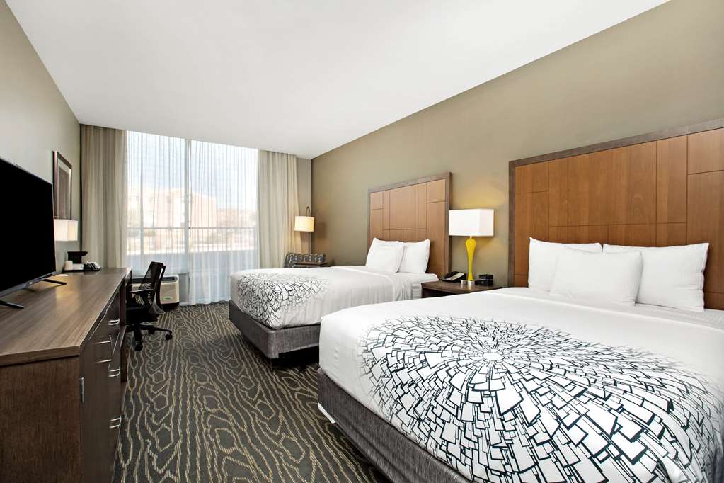La Quinta Inn & Suites by Wyndham Page at Lake Powell - photo 40