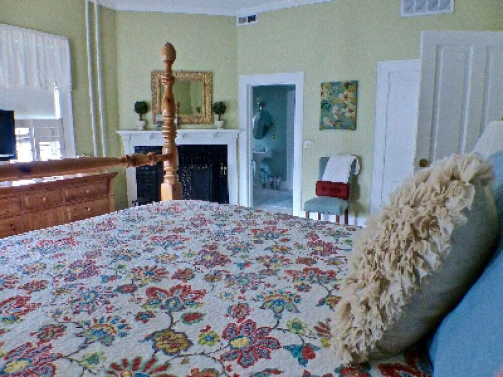 The Magnolia Inn - photo 31