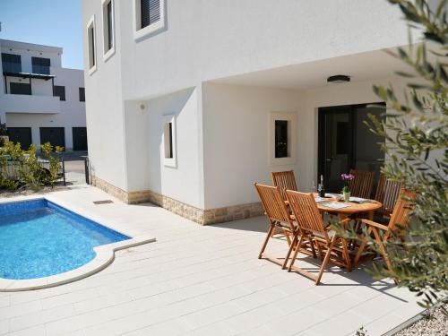 Your Pleasure Point — 4-Star Luxury Hotel in Murter, Croatia