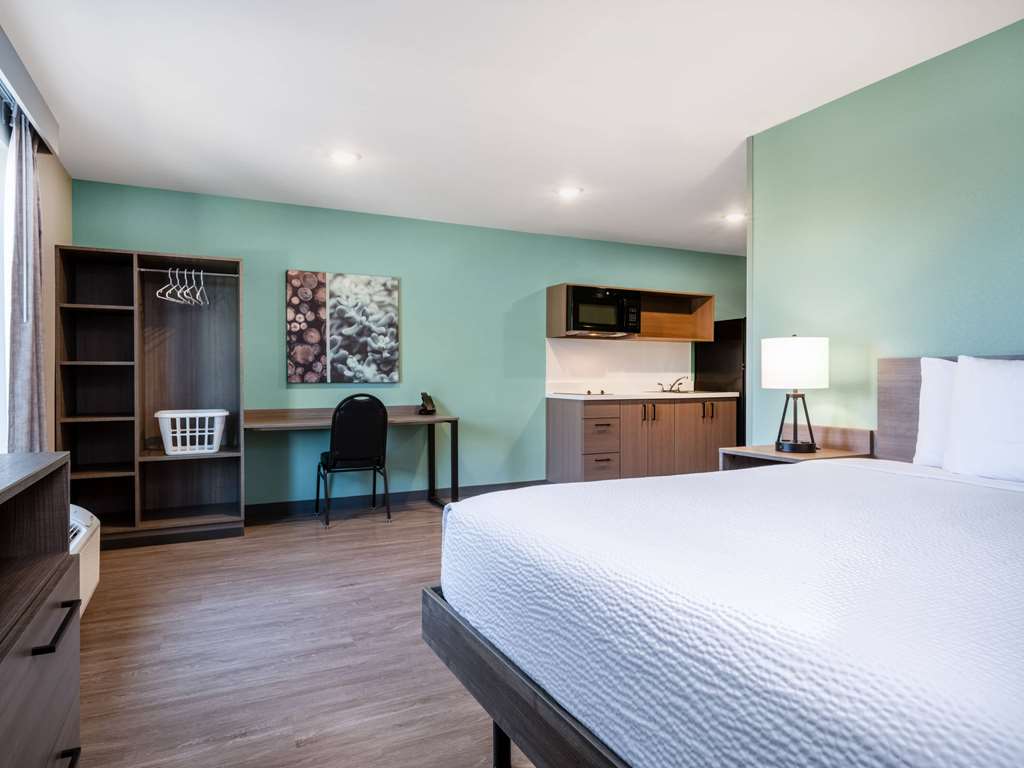 ECHO Suites Extended Stay by Wyndham Spartanburg - photo 10
