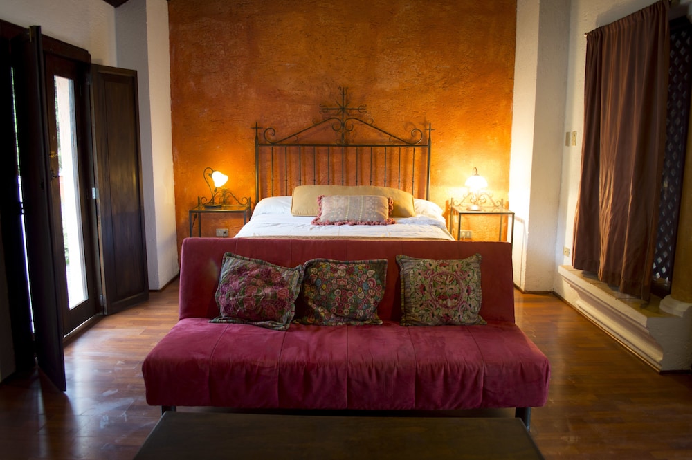 MonteCarlo Boutique Hotel in Antigua Guatemala, Guatemala