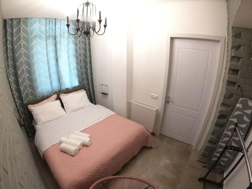 Matisse apartment in old Tbilisi