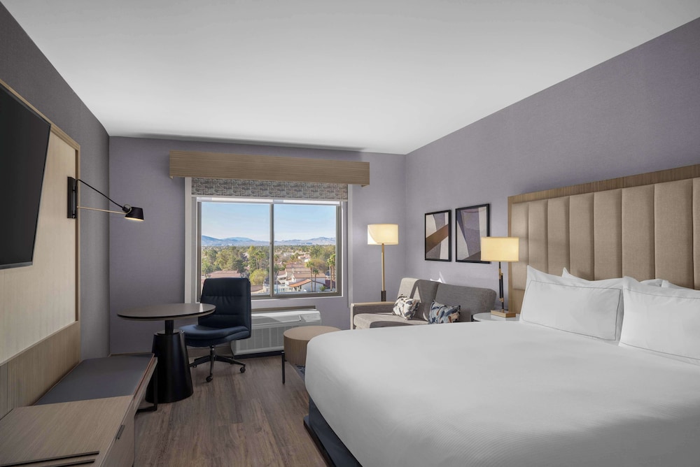 DoubleTree by Hilton Las Vegas Airport - photo 54
