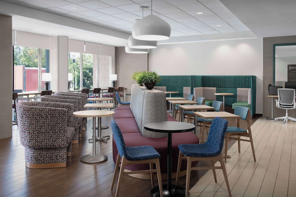 Home2 Suites by Hilton Greensboro Airport NC - photo 2