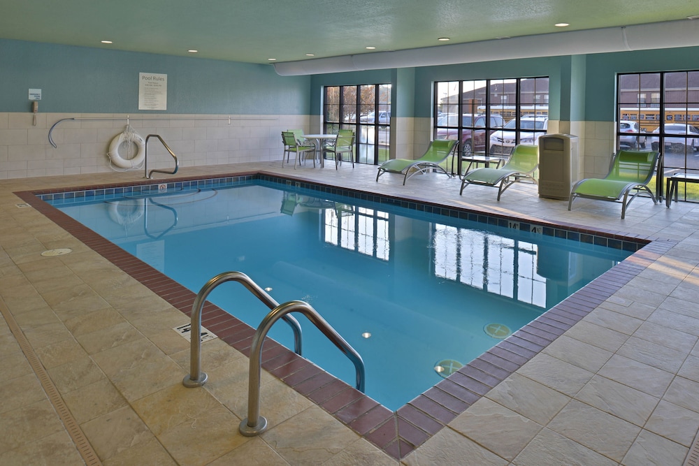 Holiday Inn Express & Suites Lonoke I 40 Exit 175 - photo 21