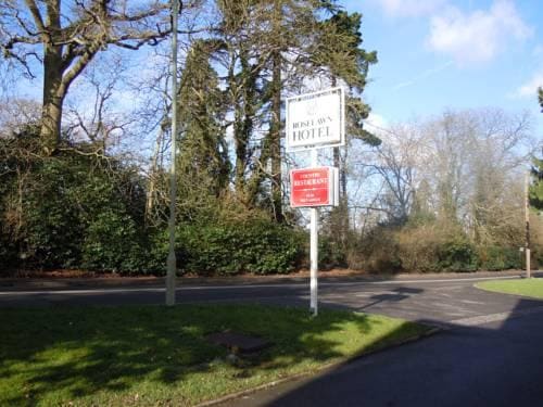Roselawn Hotel - carbon neutral hotel in Reading