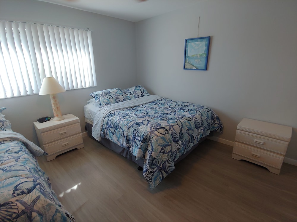 Hideaway Waterfront Resort & Hotel - photo 54
