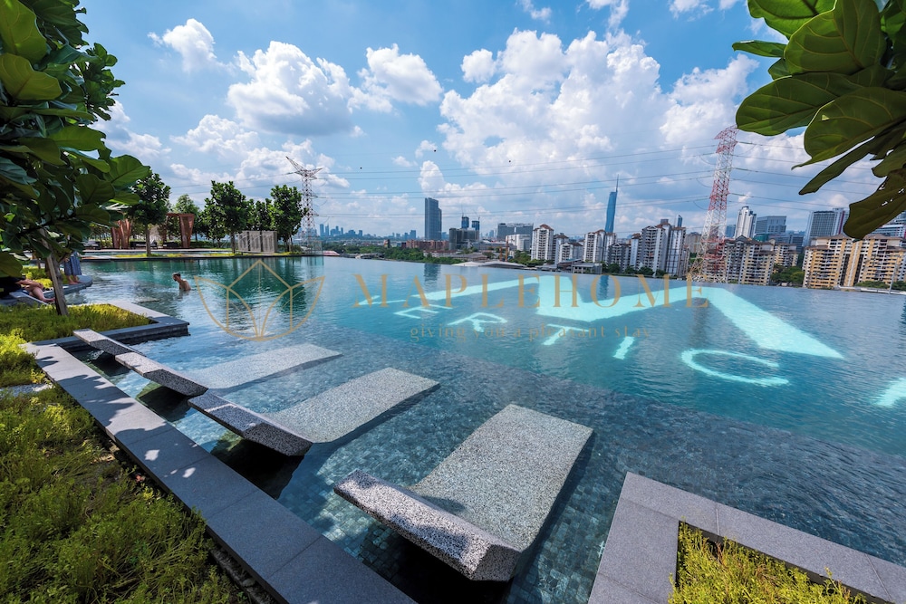 M Vertica Premier Suites Kuala Lumpur — 4-Star Luxury Hotel in Kuala Lumpur, Malaysia