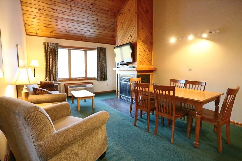 Deer Park Resort - photo 3