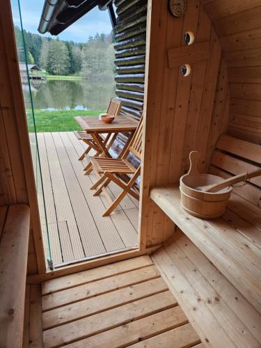 Koča ob ribniku in Unknown City, Slovenia