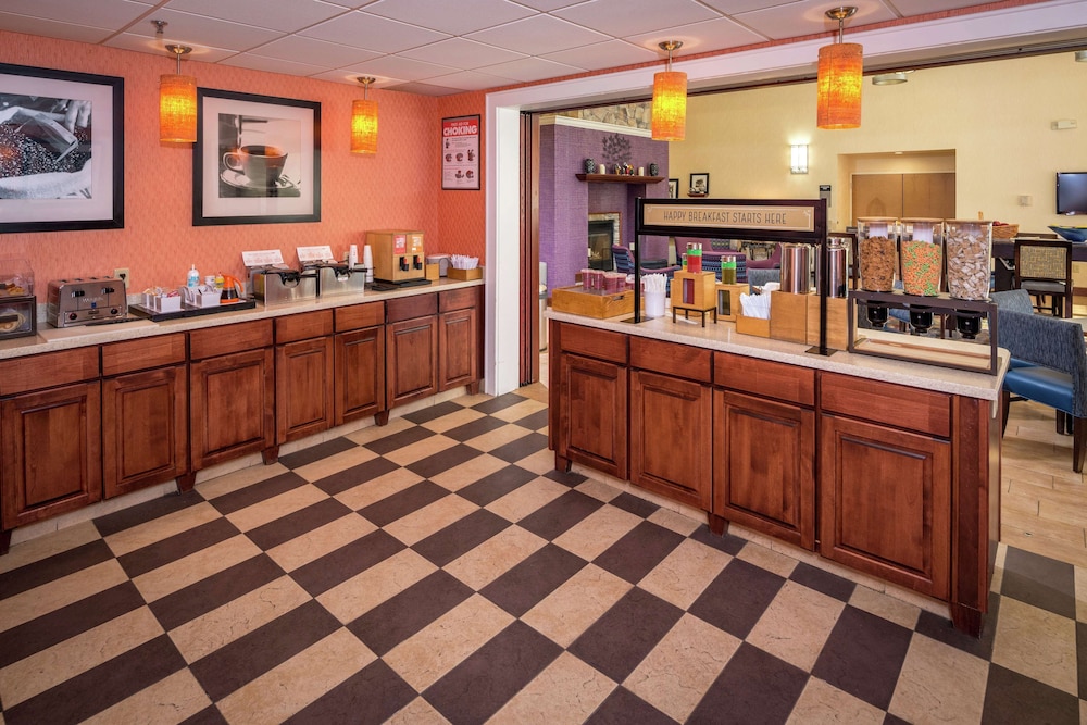Hampton Inn & Suites Binghamton Vestal - photo 30