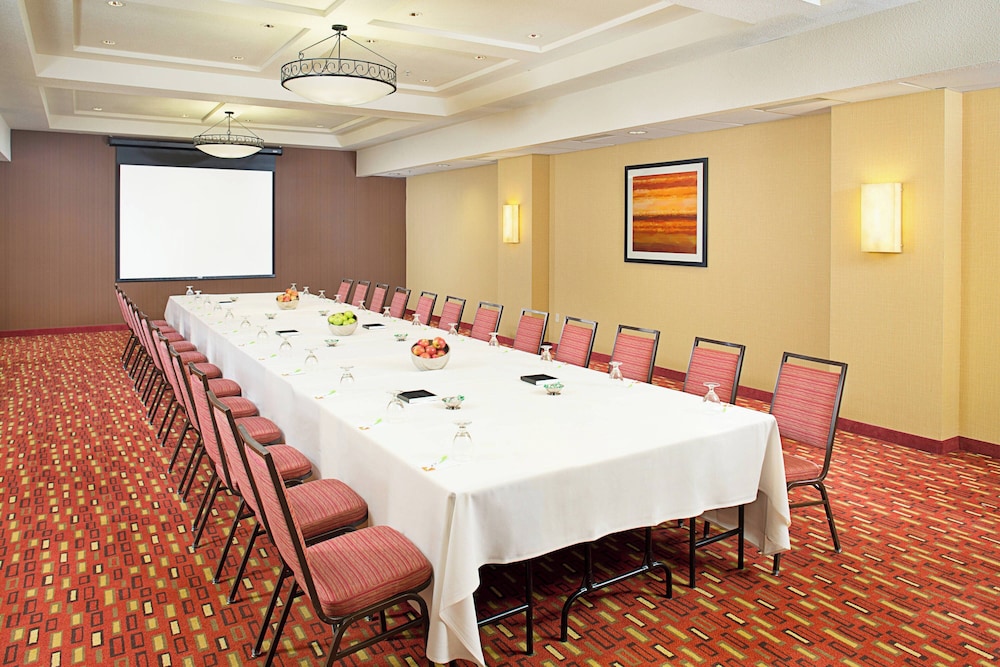 Courtyard by Marriott Sacramento Midtown - photo 36