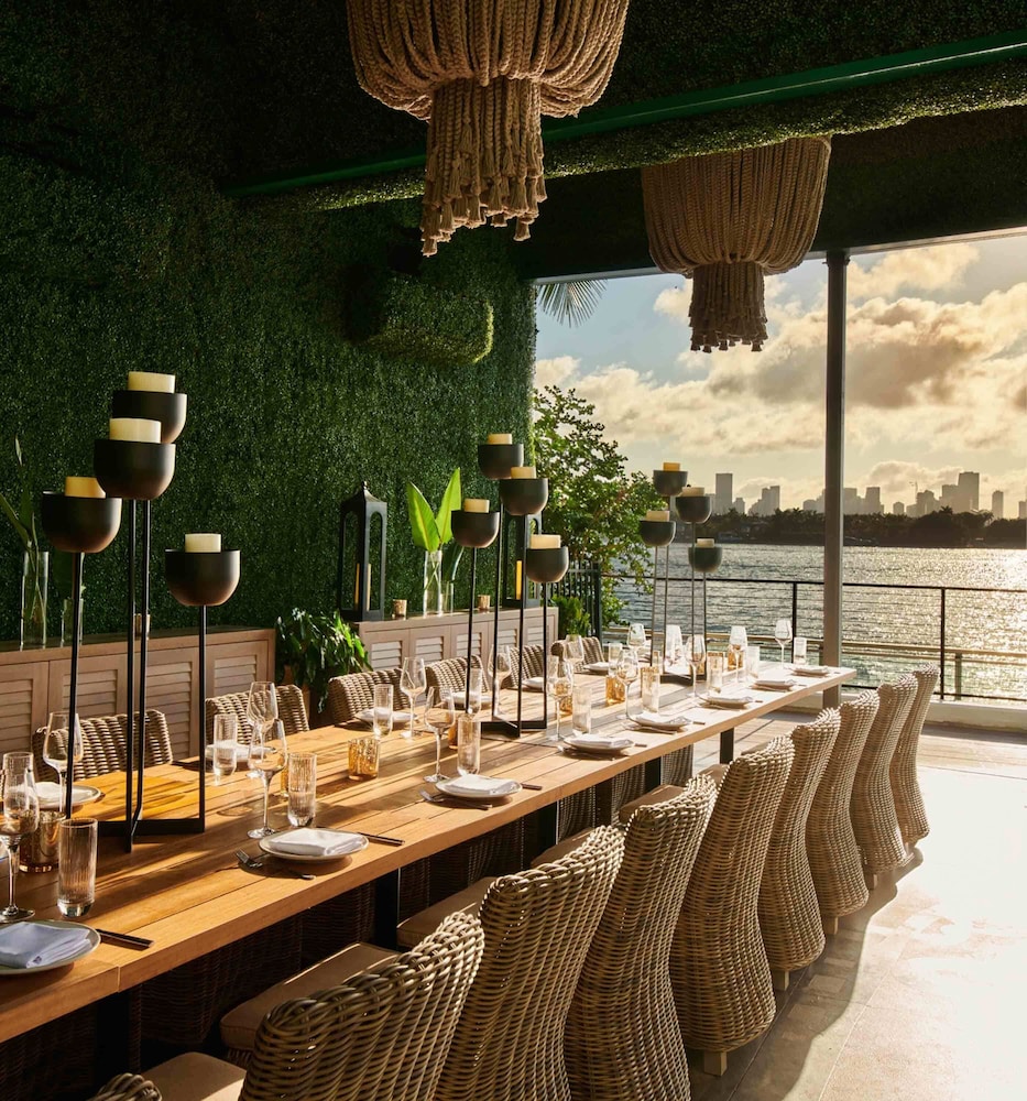 מזון ומשקאות