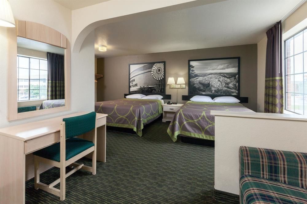 Super 8 By Wyndham Tulsa Downtown East in Tulsa, United States