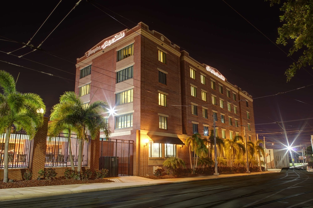 Hampton Inn & Suites Tampa Ybor City Downtown - photo 34