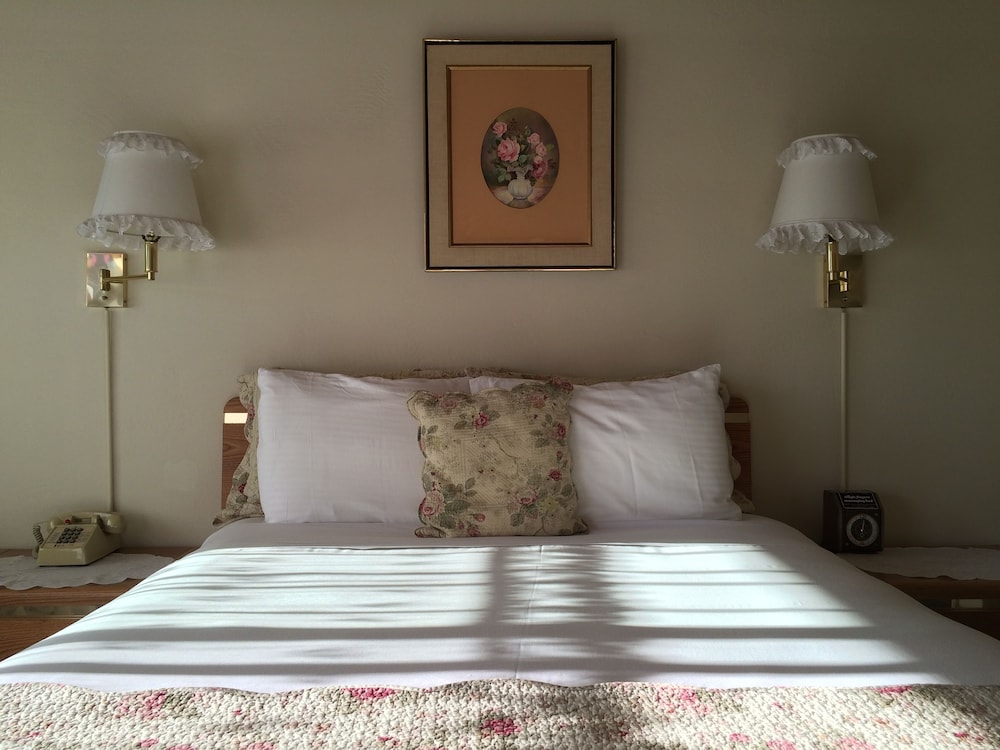 Sundown Inn - photo 6