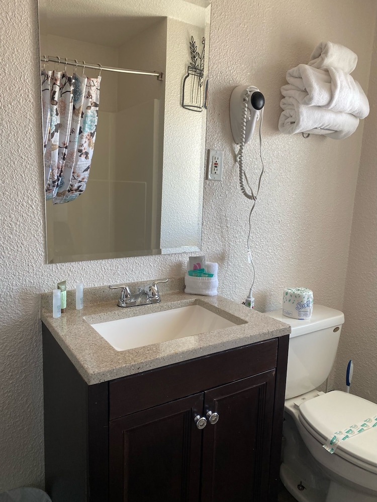 Baker City Motel & RV Park - photo 43