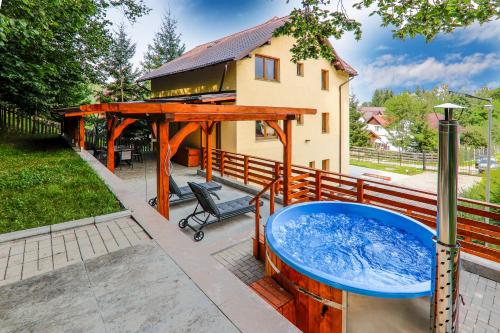 Cedrus Bran Boutique in Bran, Romania