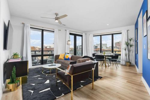 Luxury Condo with Huge Patio near Vanderbilt & Downtown — 4-Star Luxury Hotel in Nashville, United States