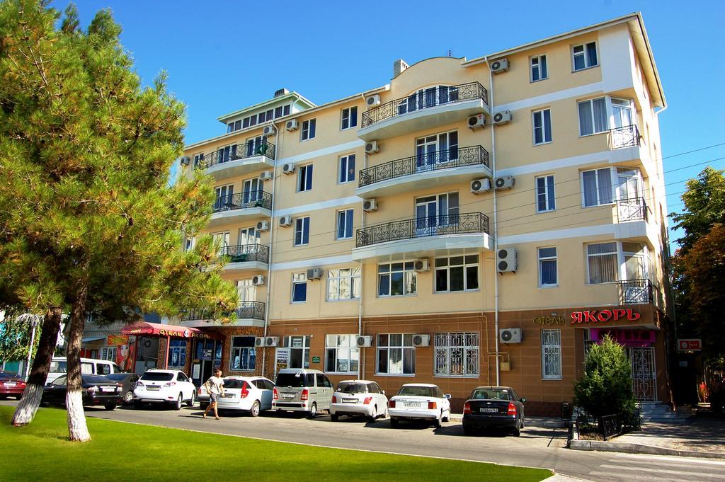 Yakor Hotel - carbon neutral hotel in Anapa