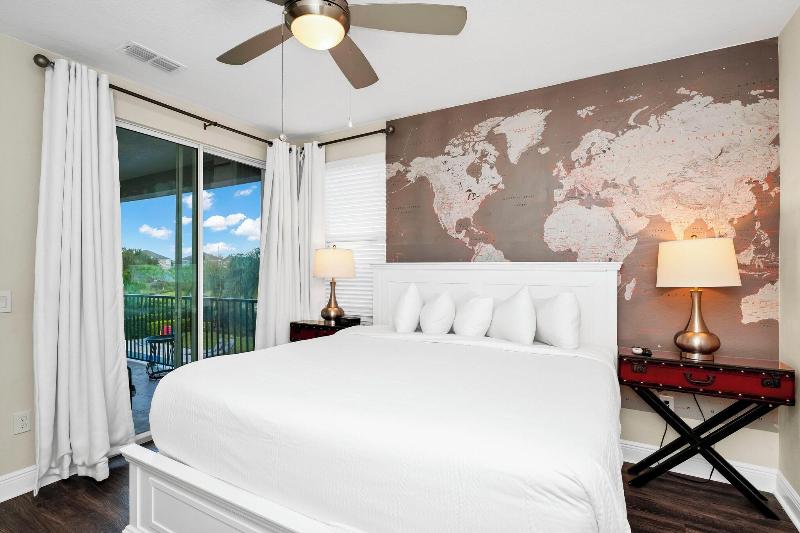 Encore Resort Vacation Homes & Waterpark - photo 130
