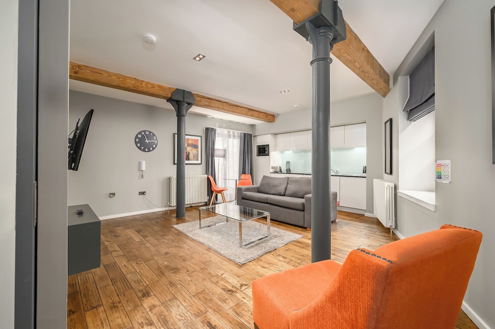 Destiny Scotland The Malt House Apartments — 4-Star Luxury Hotel in Edinburgh, United Kingdom
