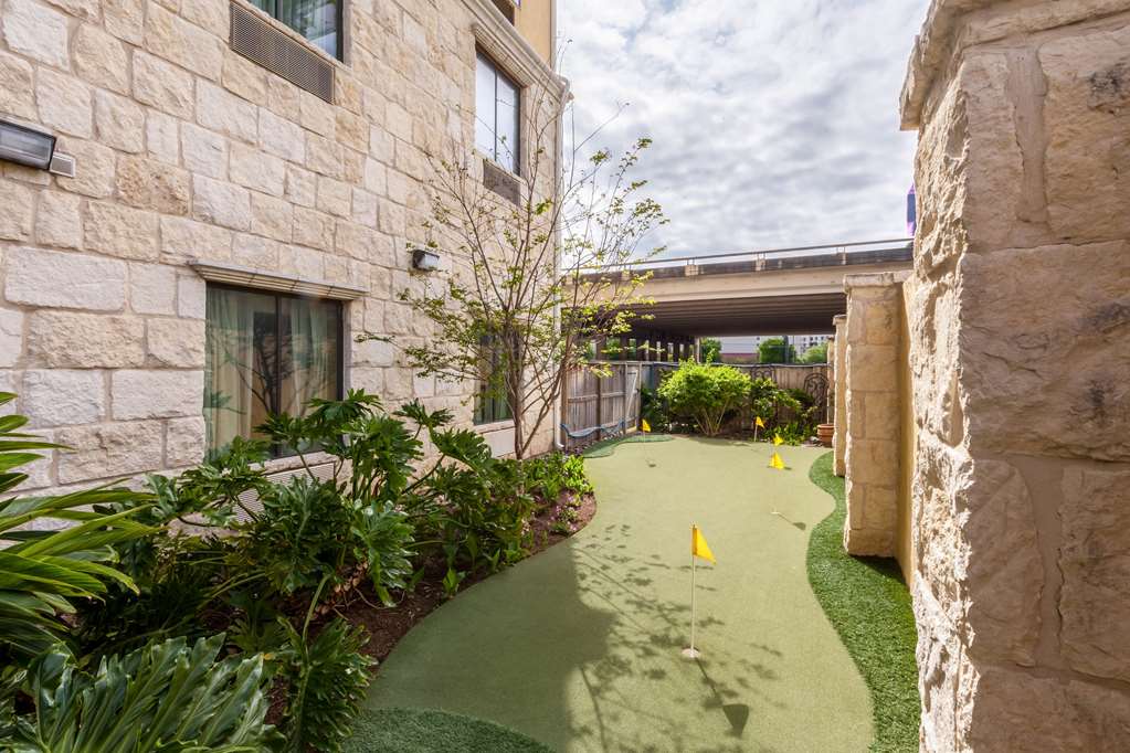 Comfort Suites Alamo Riverwalk - photo 32