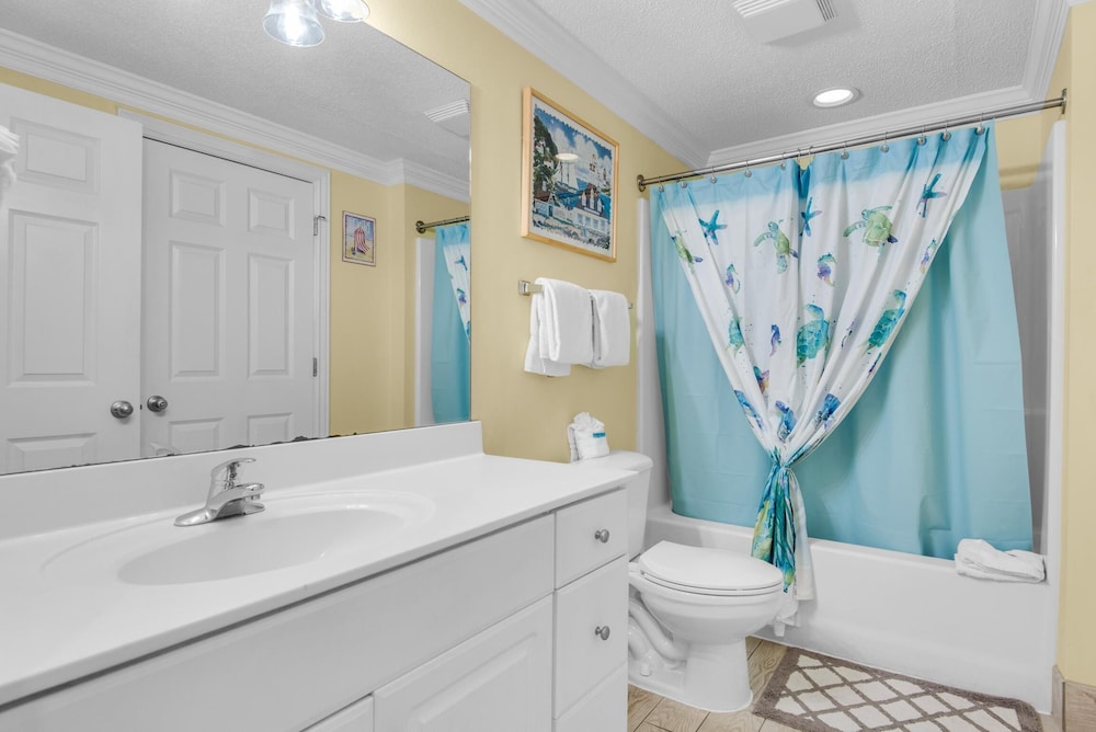 Majestic Beach Towers 2 1305 - photo 18