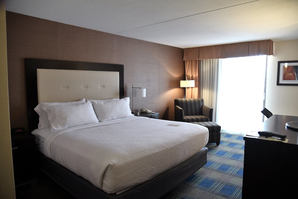Spark by Hilton Akron Fairlawn - photo 4