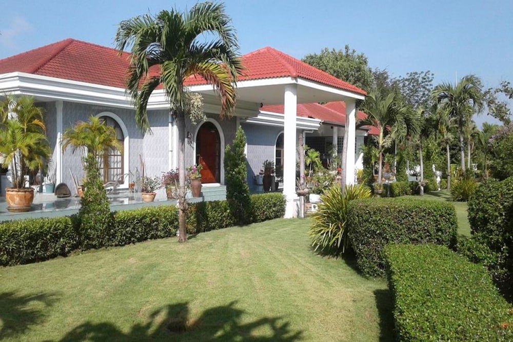 Swiss Orchid Private Bungalow Resort in Cha-Am, Thailand