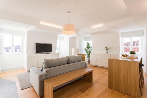 FLH Chiado Bright Apartment — 4-Star Luxury Hotel in Lisbon, Portugal