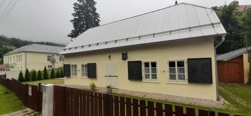 Banícky dom Siglisberg — 4-Star Luxury Hotel in Banska Stiavnica, Slovakia