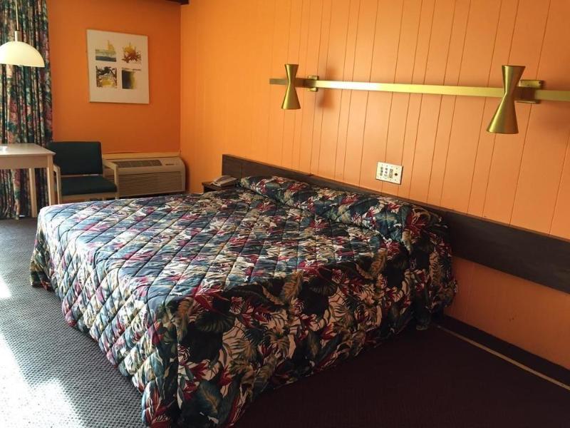 Sunset Inn Manning - photo 13