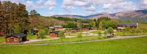 Airdeny Chalets - carbon neutral hotel in Oban