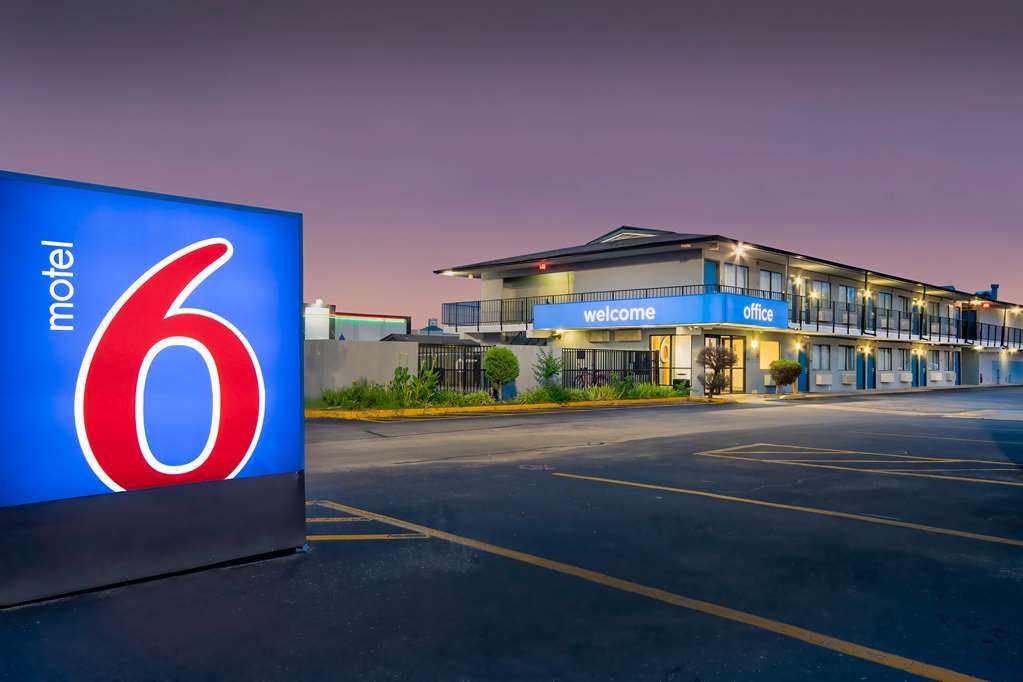 Motel6 Jonesboro AR in Jonesboro, United States