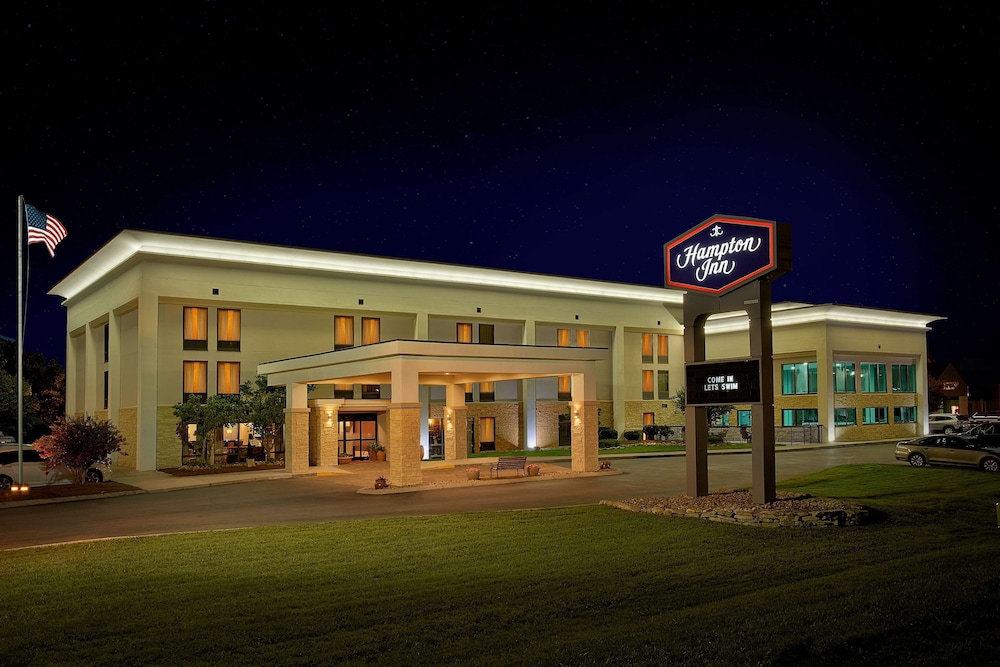 Hampton Inn Sevierville - photo 49