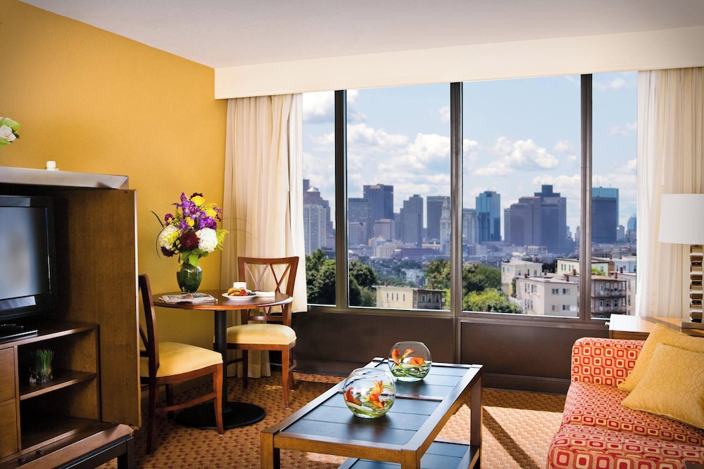 Courtyard by Marriott Boston Logan Airport - photo 21