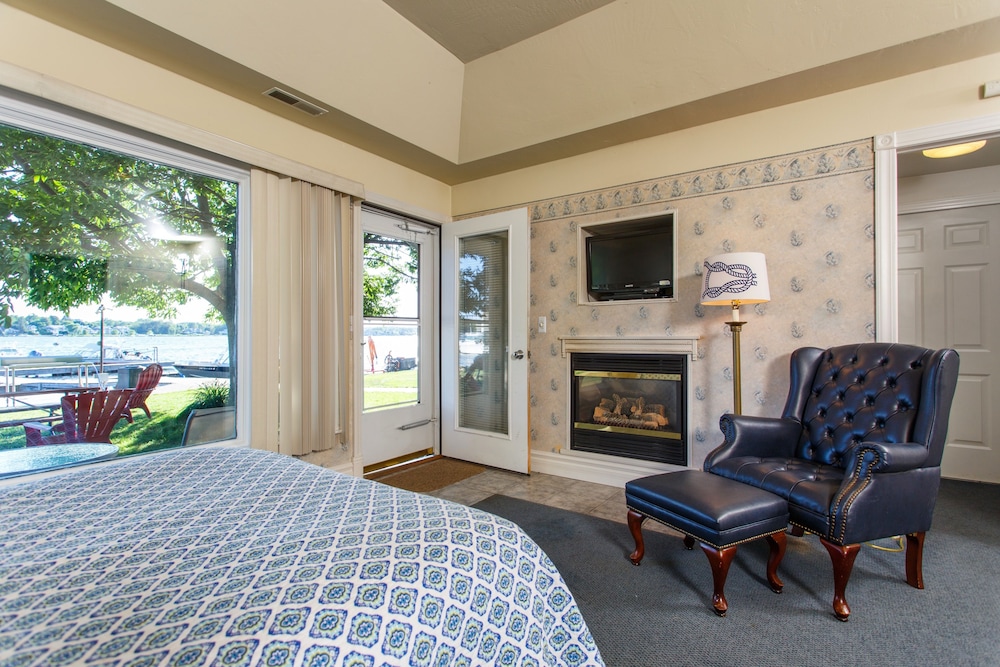 Snug Harbor Inn - photo 118